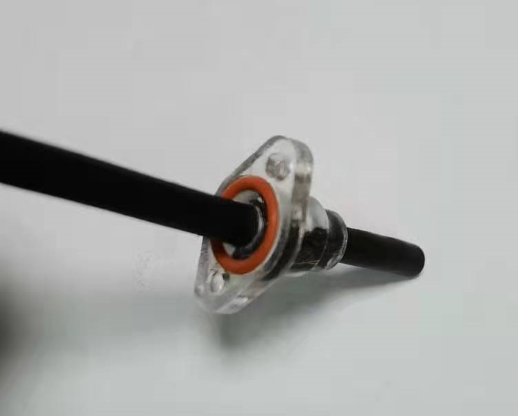 Waterproof equipment threading rubber plug connector